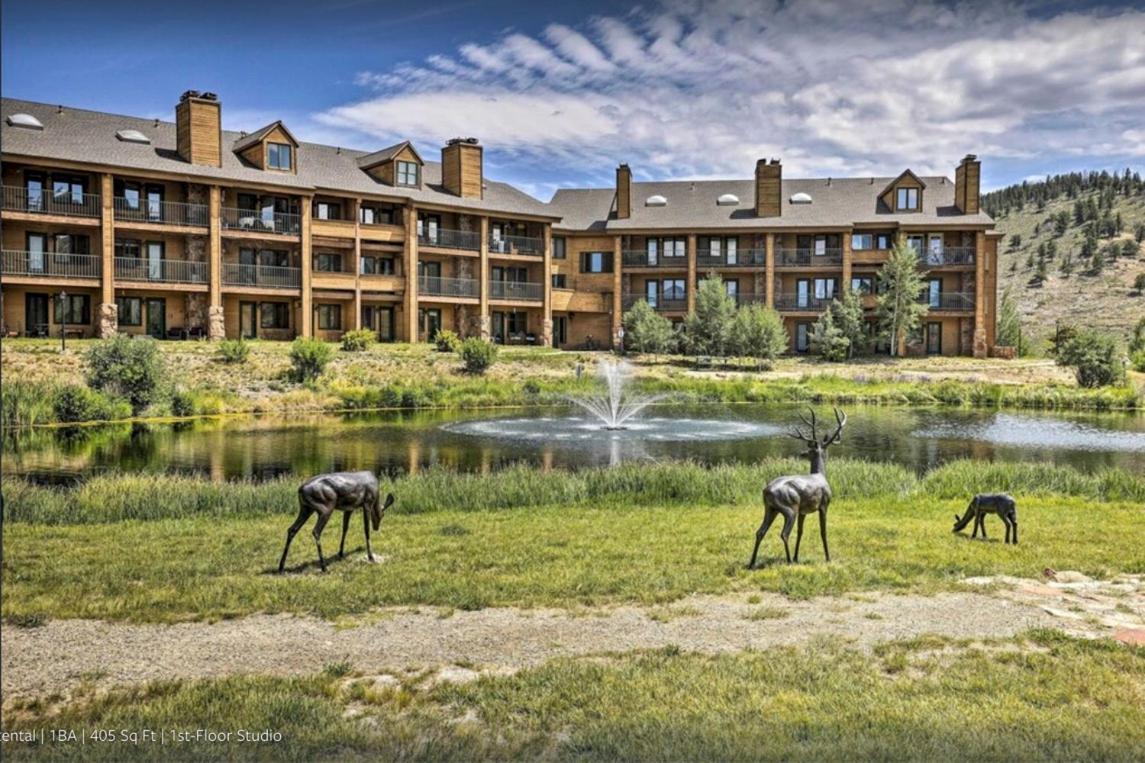 Relax, Adventure, Views, Amenities+Memories Appartement Granby Buitenkant foto