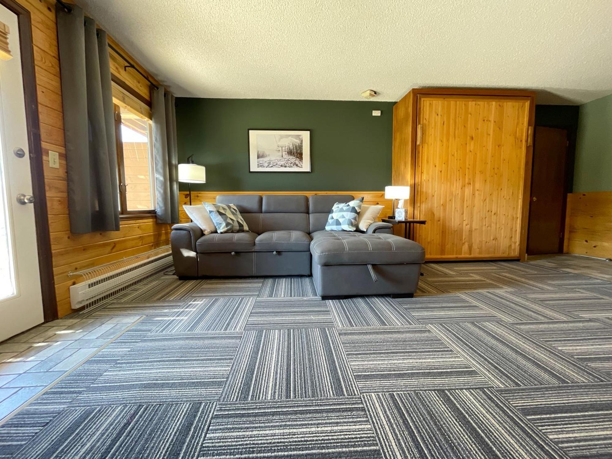 Relax, Adventure, Views, Amenities+Memories Appartement Granby Buitenkant foto
